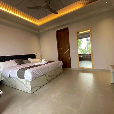 The Westberry 50Mtrs Offroading And 50 Mtrs Nature Path Bed & Breakfast Shimla Dış mekan fotoğraf