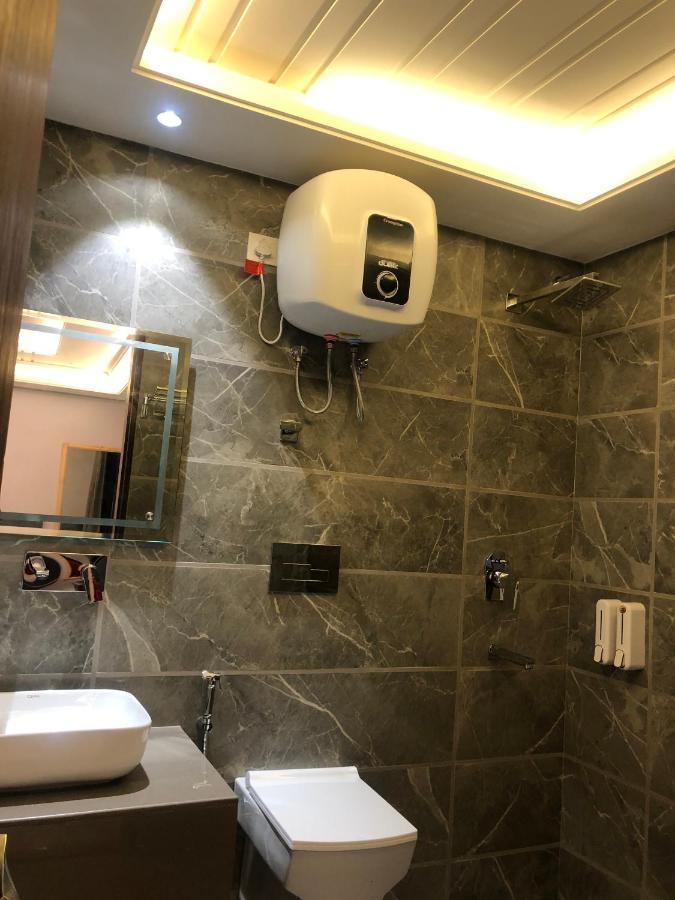 The Westberry 50Mtrs Offroading And 50 Mtrs Nature Path Bed & Breakfast Shimla Dış mekan fotoğraf