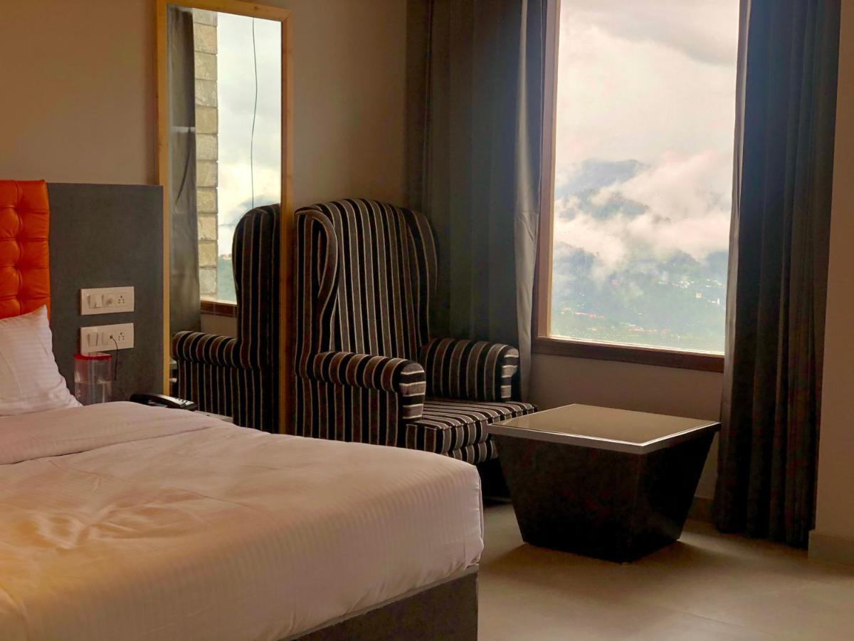 The Westberry 50Mtrs Offroading And 50 Mtrs Nature Path Bed & Breakfast Shimla Dış mekan fotoğraf