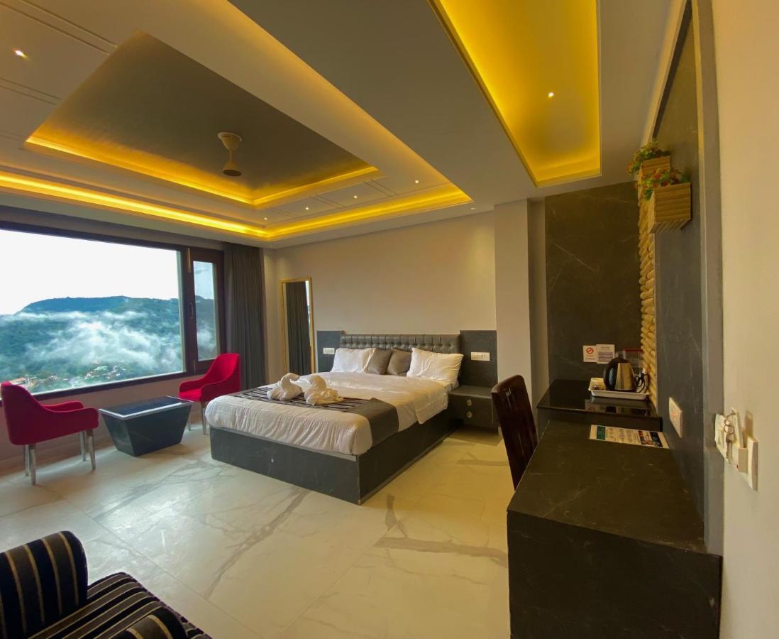 The Westberry 50Mtrs Offroading And 50 Mtrs Nature Path Bed & Breakfast Shimla Dış mekan fotoğraf