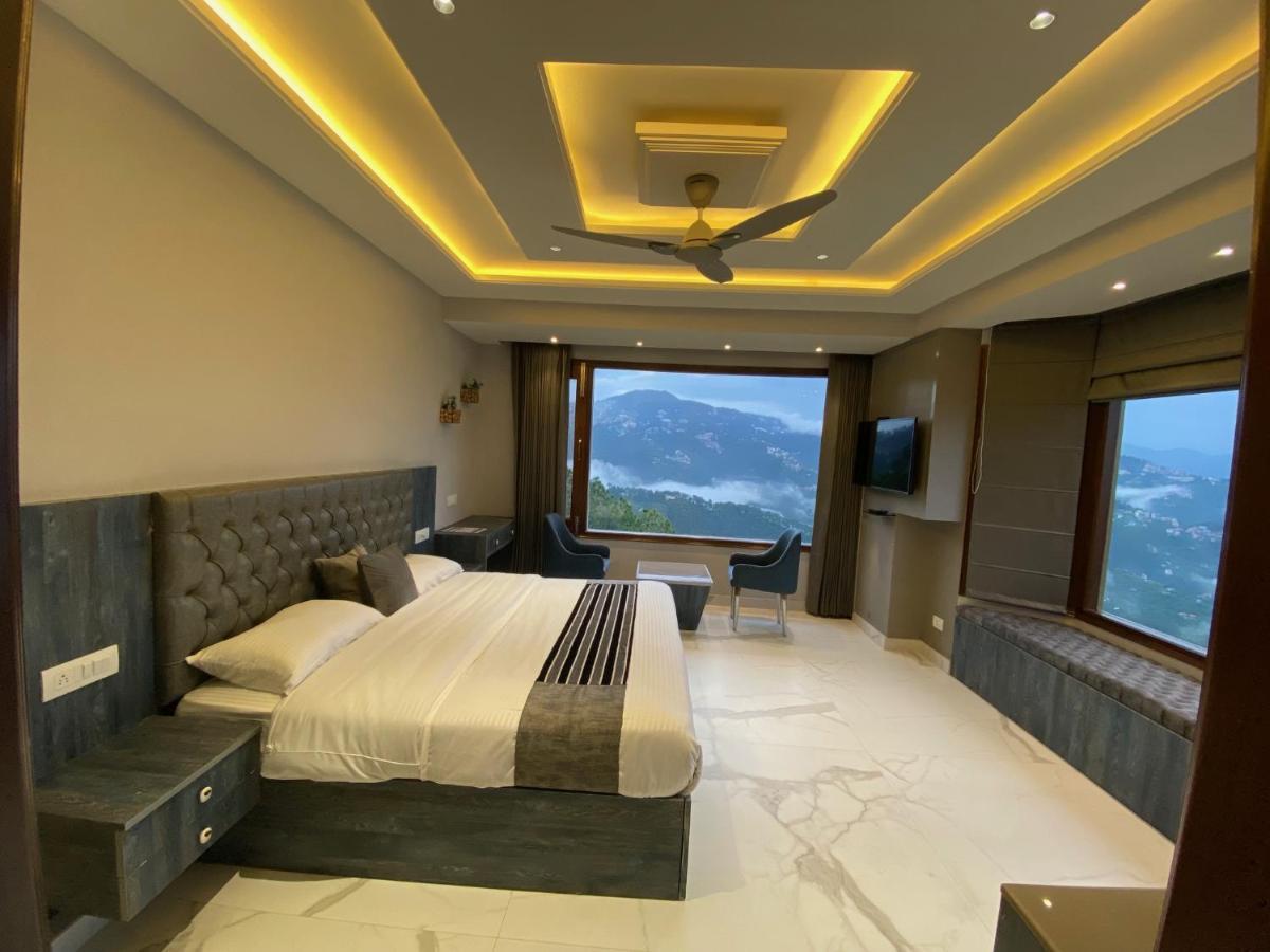 The Westberry 50Mtrs Offroading And 50 Mtrs Nature Path Bed & Breakfast Shimla Dış mekan fotoğraf