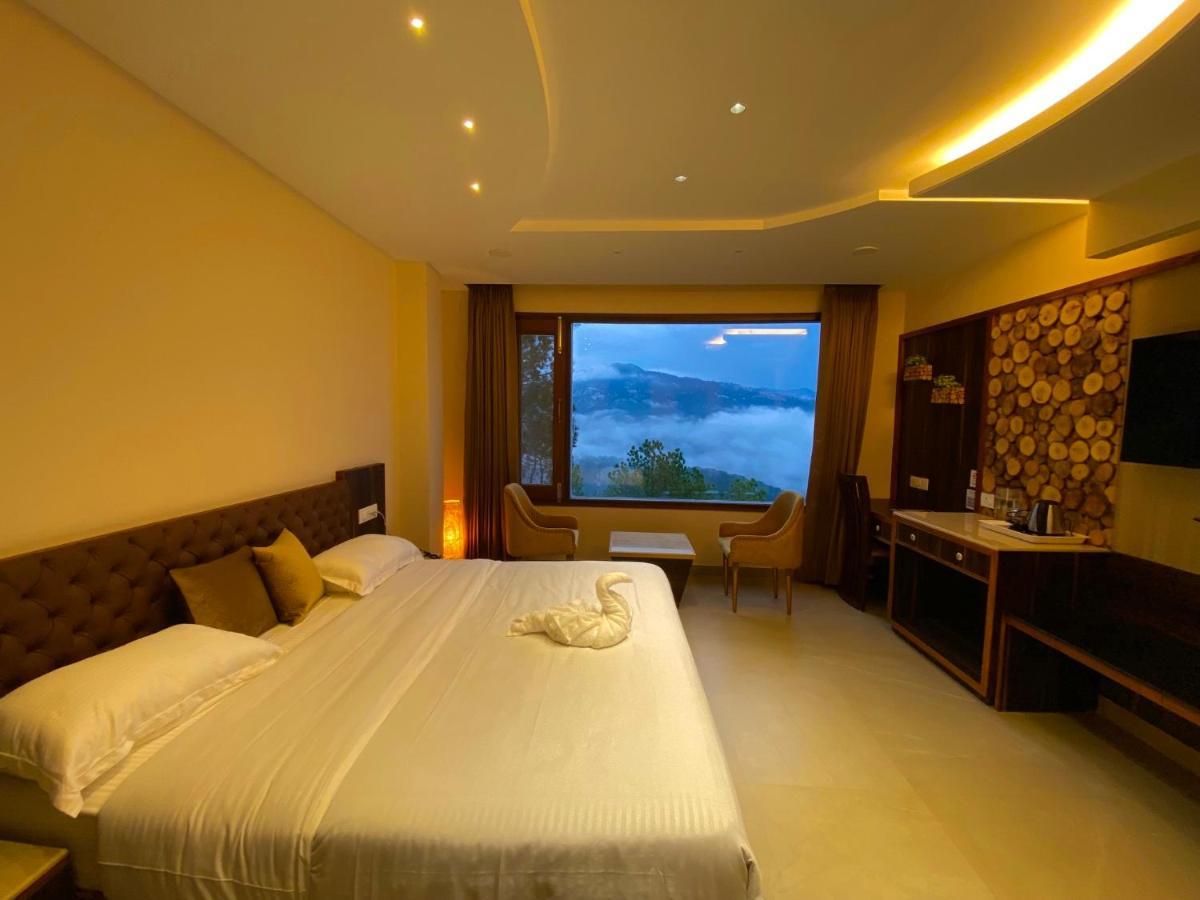 The Westberry 50Mtrs Offroading And 50 Mtrs Nature Path Bed & Breakfast Shimla Dış mekan fotoğraf